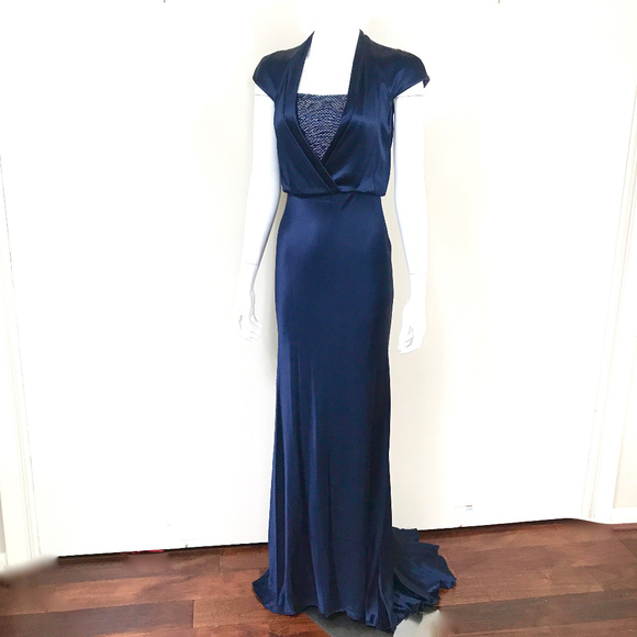 Carmen Marc Valvo Infusion Silk Prom/Formal Dress - Picture 3 of 9